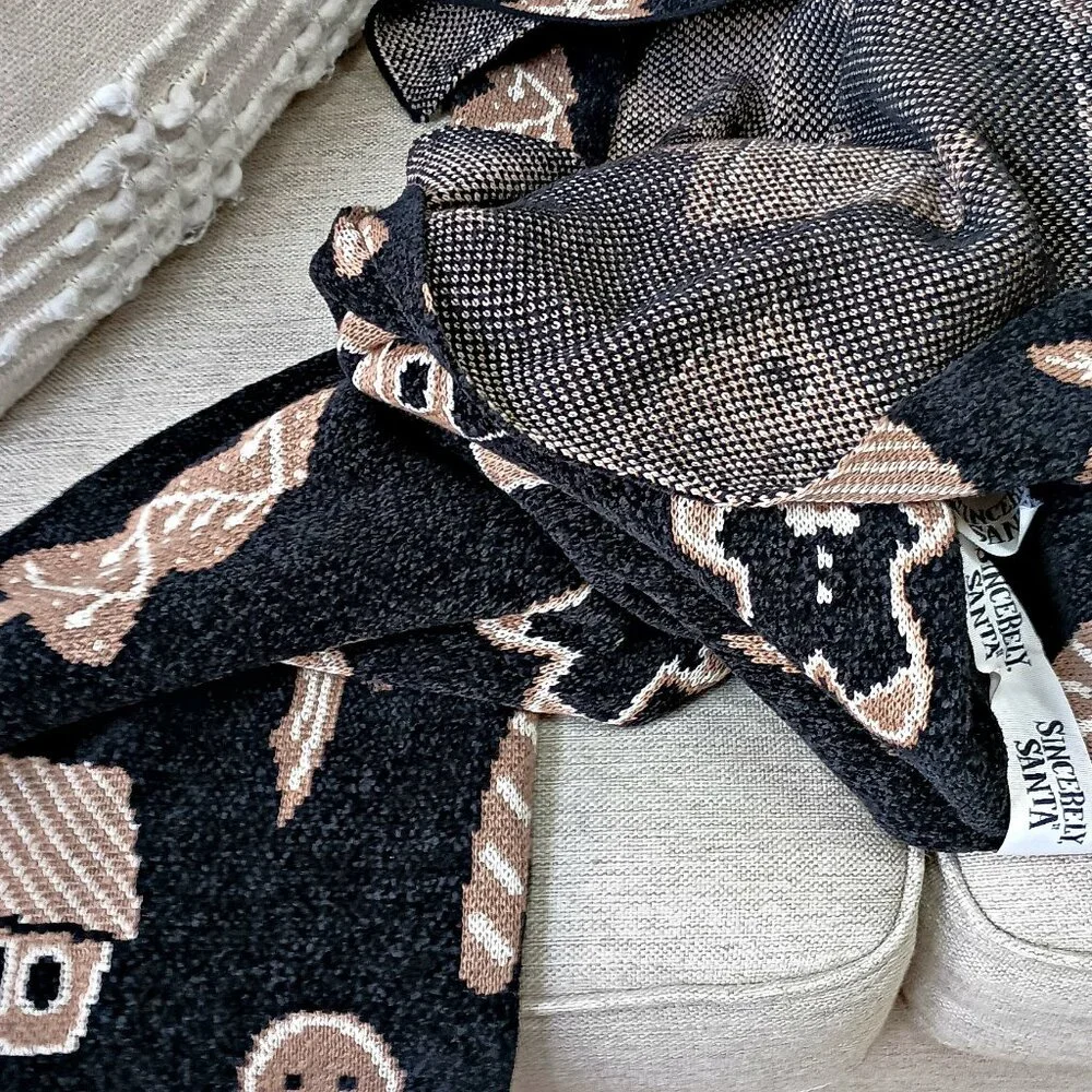NEW! EXQUISITE SWEATER KNIT GINGERBREAD BLANKET